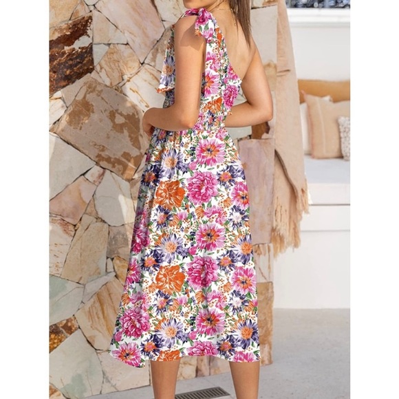 Women’s One Shoulder Smocked Floral Maxi Dress - Picture 2 of 3